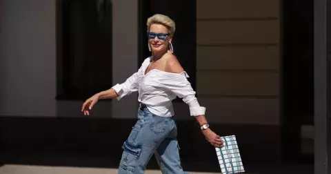 Džíny, které ovládnou rok 2024: Sluší všem typům postavy a navíc zeštíhlí nohy