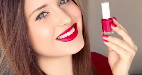 Kvalitní lak na nehty nemusí být drahý: Vybrali jsme pro vás jedinečné kousky již za 29 Kč, se kterými si vykouzlíte krásnou manikúru