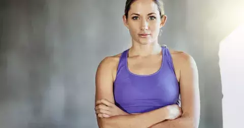 Hanka (40 let): Zbláznila jsem se do trenéra v posilovně. Je o 15 let mladší a v posteli dokonalý. Manžel mi řekl, že celá zářím. Bohužel neví proč