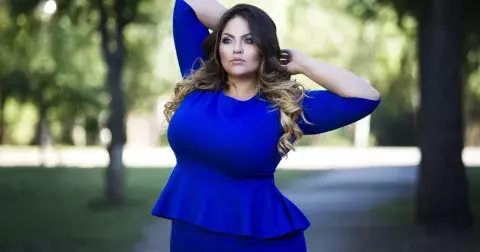 Tyto 3 triky vykouzlí i z vaší velikosti XXL štíhlou postavu