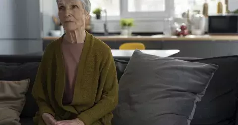 Anna (69 let): “Ivane, už nemůžu neustále hlídat svá vnoučata, unavuje mě to!