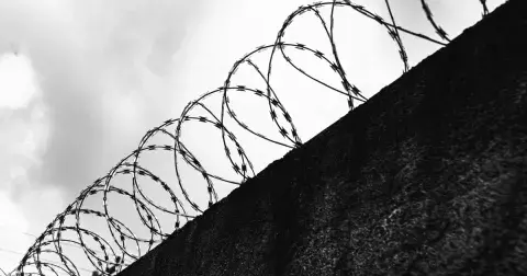 Kvíz: Byli byste za mřížemi šéfové, nebo by vás ostatní muklové šikanovali? Vyzkoušejte si, jak obstojíte ve vězeňském slangu