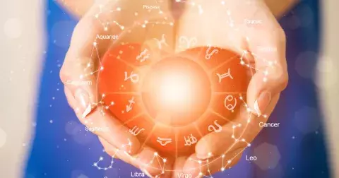 Horoskop lásky na květen: Vodnáři budou experimentovat, Býci naslouchat a Raci budou zranitelní