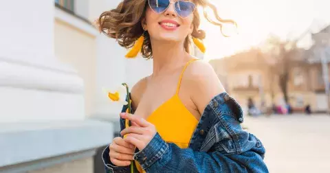 6 nejstylovějších kousků z džínoviny, které musíte mít v roce 2025