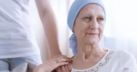 Únava, hubnutí, nechutenství a noční pocení: Tyto příznaky byste neměli podceňovat, varují lékaři. Může jít o vážnou nemoc