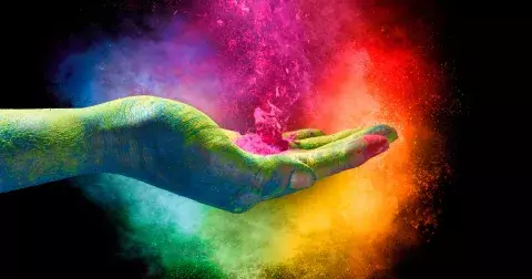 Bílá pro pořádek, fialová pro intuici. Vaše nejoblíbenější barva o vás může leccos prozradit