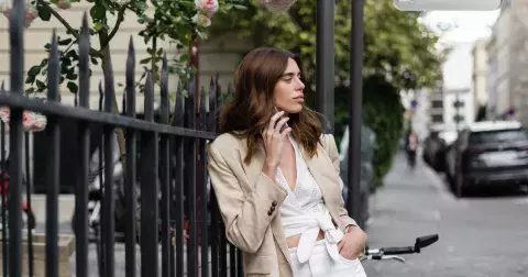 5 módních trendů na nastávající sezonu, na které přísahají Francouzky: Vybrali jsme kousky, které zaručeně osvěží váš letní šatník