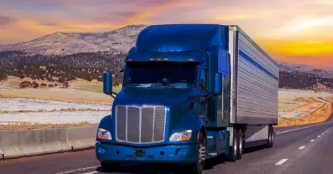 Kvíz: Řidiči kamionů mají svoji hantýrku. Rozuměli byste kamioňáckému slangu, nebo by vás nejspíš vyložili na odpočívadle?