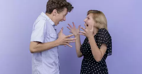 Valerie (45 let): Můj manžel je narcista, nevím, jestli s ním dál zůstávat.