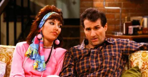 Zrzka z gauče Peggy Bunda: Hvězda sitcomu Ženatý se závazky bavila miliony diváků, procházela ale peklem. Zažila potrat na place, smrt rodičů i závislost