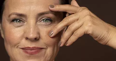 Oční linky, které omlazují: Jak je nosit po 40, abyste nepůsobila unaveně