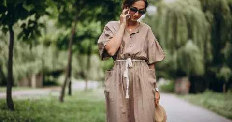 Toto jsou 4 nevhodné letní kousky, které mohou u žen po 50 působit nepatřičně