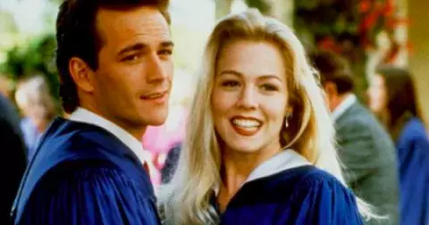 Jak dnes vypadá Kelly z Beverly Hills: Herečka Jennie Garth překročila padesátku a vypadá snad ještě lépe, než když ji milovali Brandon s Dylanem