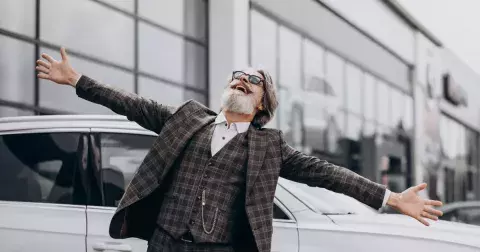 Kdy konečně zbohatnete podle hvězd? Finanční zlom potká Raka až před důchodem, Štír vyhraje v loterii