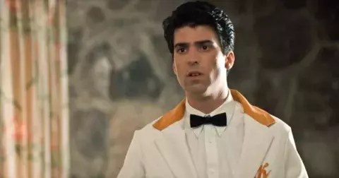 Pohledný Max Cantor: Študák Robbie z Hříšného tance servíroval okurčičku a přivedl Penny do maléru. Herce dohnala závislost na drogách