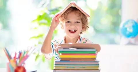 Kvíz: Honzíkova cesta nebo Fimfárum. Uhádnete knihy vašeho dětství pomocí krátké ukázky?