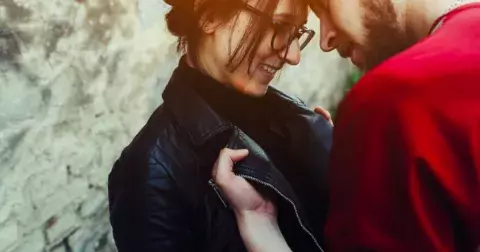 Tato znamení začnou vášní a skončí výbuchem. Která znamení by spolu neměla chodit, natož zakládat rodinu?