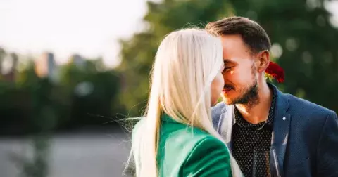 Tři znamení, která se ještě do konce léta zamilují tak, že zapomenou na všechno ostatní. Vodnáři dají lásce konečně zelenou