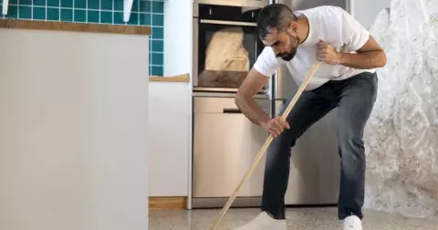 Nepřítel v hlavě nese jméno OCD. Včasná pomoc může zachránit vztahy i zdraví