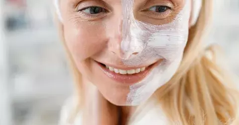 Pleťové masky pro nejjemnější pleť všech dob. Jakou levně vybrat nejen pro zralou pleť?