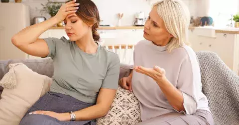 "Moje matka celý život bojuje se svou maminkou. Nemá ji ráda, protože opustila dědečka," svěřila se Jaroslava