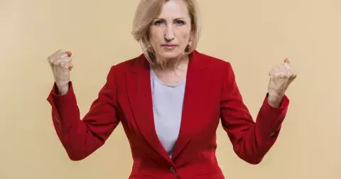 “Manžel nasekal dluhy. Myslel si, že to zvládne, ale teď hrozí, že přijdeme o střechu nad hlavou,” zoufá si Marcela