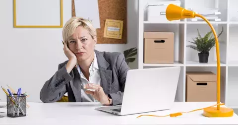 Lída (52 let): Dostala jsem v práci před půlrokem výpověď, když práci hledám, pro všechny jsem stará!