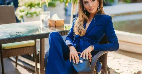 Power suit pro podzim 2025: Jak nosit pánskou módu? Elegantní kousky, které dodají sebevědomí, jsme vybrali do galerie