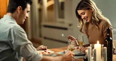 Tato jediná věc rozhoduje, kdy byste měli večeřet. Nutriční experti radí