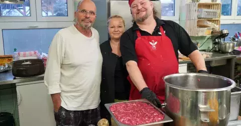 Jak dnes vypadá restaurace U Třech kytar z pořadu Ano, šéfe!: Majitel Michal získal pomoc od lidí z vesnice, s jednou hvězdou je spokojený