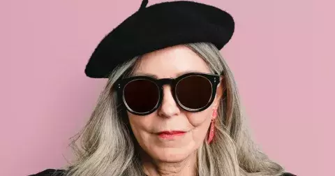 Co nosí nejen šedovlásky v Kodani? Nejstylovější účesy a čepice pro 60+ sází na praktičnost