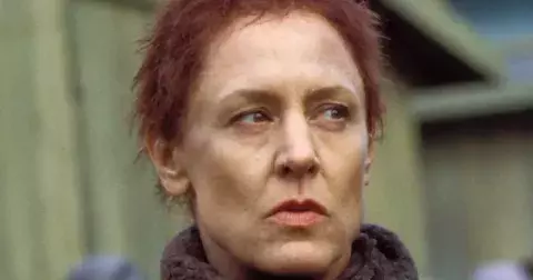 Lékařka z Osvětimi: Gisella Perl zachraňovala v koncentračním táboře životy těhotných žen, holýma rukama prováděla potraty a vraždila novorozence