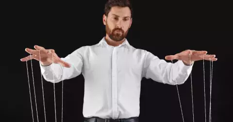 Guilt tripping: Oblíbená technika manipulátorů, která vás donutí cítit se provinile nebo špatně. Rozpoznejte 7 nejčastějších projevů