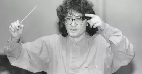 Bohumil Kulínský vstává z mrtvých v novém filmu Sbormistr: Jaký byl životní příběh známého dirigenta sboru Bambini di Praga, jenž zneužíval děti?