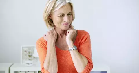 Krční páteř bez bolesti: Každodenní nenáročné cvičení, které zachrání váš den