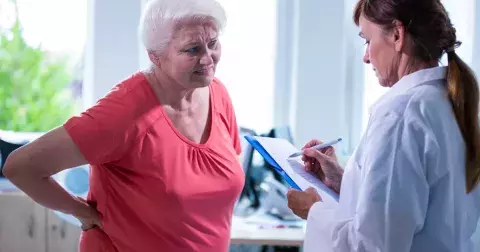 Endokrinoložka odhaluje: Za přibíráním v menopauze může být zánět. Pomůže detox a středomořská dieta