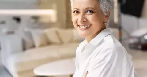 Chcete vypadat mladě i po padesátce? Pak musíte dodržovat těchto 5 jednoduchých pravidel