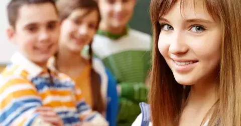 Kvíz: Co se učí v 8. třídě? Zopakujte si, zda i vy byste zvládli přehled učiva, které žáky připravuje na závěr základní školy. Odpovězte na 16 otázek