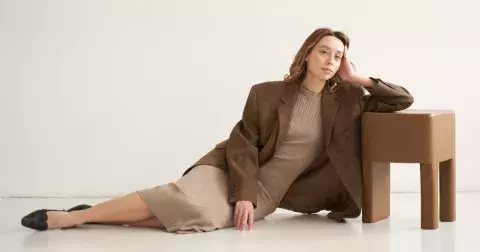 Odstíny hnědé jako nová černá pro zimu 2025 / 2026