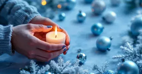 Vánoční horoskop 2025 pro každé znamení zvěrokruhu: Blíženci budou bilancovat, Štíři si nalijí čistého vína