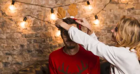 Zuzana (46 let): Kubo, miluji Vánoce a ty to víš, mohl by ses alespoň na pár dní přetvařovat?