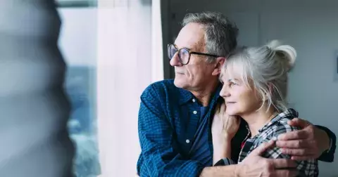 Kamil (65): Péče o mou ženu s demencí mě ničí. Ale opustit ji bych nedokázal.