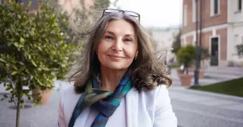 Kamila (52 let): Je mi padesát, jsem single a jsem spokojená, všechny kolem mě to šokuje a neustále mi radí, co mám dělat!