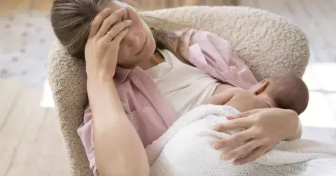 „Můj manžel se mi po porodu odcizil. Jsem máma, ale už ne žena,“ píše smutně Alice