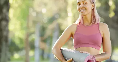 Obyčejná svíčka: Cvik má omlazující a oživující efekt a ovlivňuje veškeré dění v těle i mysli. Je snadná a účinná zejména pro ženy 50+