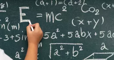 Kvíz: Jak dobře byste zvládli devítku? Zopakujte si učivo posledního ročníku základní školy a ověřte si, jestli byste vůbec mohli na střední