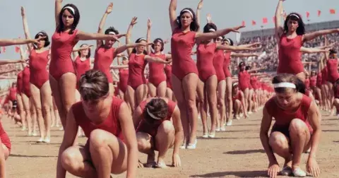 První celostátní spartakiáda: Úkol zněl jasně, předvést světu, jak naše země díky komunistickému režimu vzkvétá