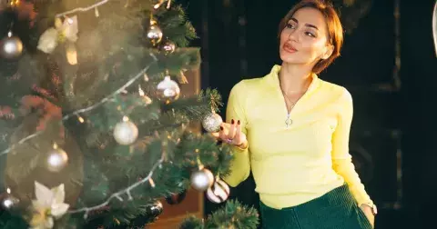 3 outfity k vánočnímu stolu: Klasika, ležérnost nebo extravagance pro každý typ postavy?