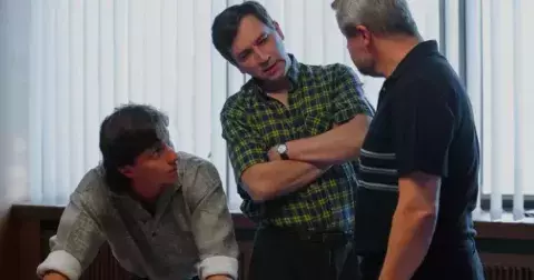 Kvíz: Jak dobře si pamatujete seriál Devadesátky? Jestliže jste byli pozornými diváky, zvládnete s přehledem všech 10 otázek  - fotka 1 - SvětŽeny.cz