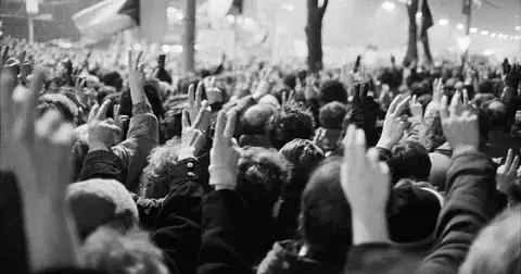 Kvíz: 17. listopad 1989 změnil budoucnost Československa. Co si pamatujete o události sametové revoluce